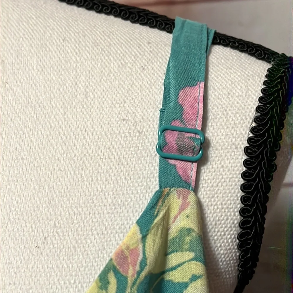 *SOLD on MERCARI Torrid Sophie Green floral swing cami w/adjustable straps - Picture 2 of 8